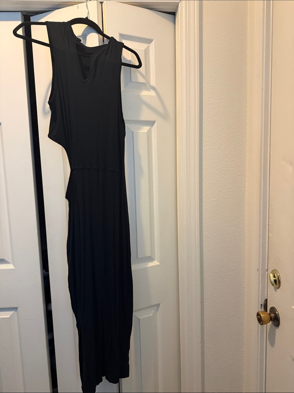 VENUS Black Sleeveless Cutout Maxi Dress